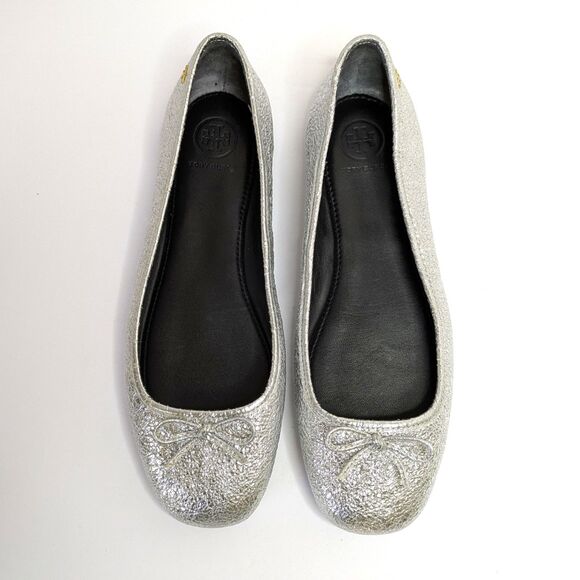 Tory Burch Laila 2 Driver Size 7M Ballet Flats Crinkle Metallic Silver Sparkle - Picture 2 of 14